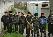 Боевики "самообороны" Крыма. Фото: info-crimea.info